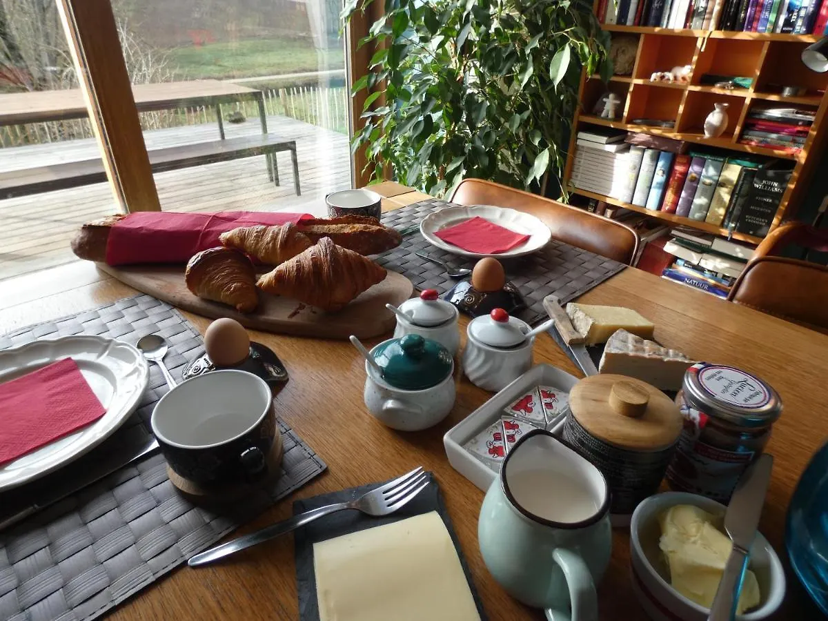 Bed and Breakfast En bord de chemin à Espinasse 0*,  France